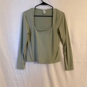 H&M Light Green Long Sleeve Top